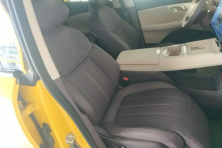 Used Deepal S07 2026 230Ultra with Huawei Qiankun ADS SE Edition Right Front Seat