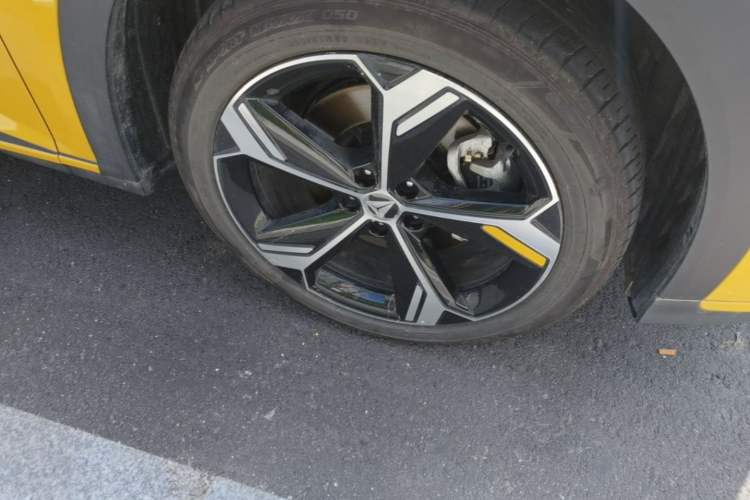 Used Deepal S07 2026 230Ultra with Huawei Qiankun ADS SE Edition Right Front Wheel Hub