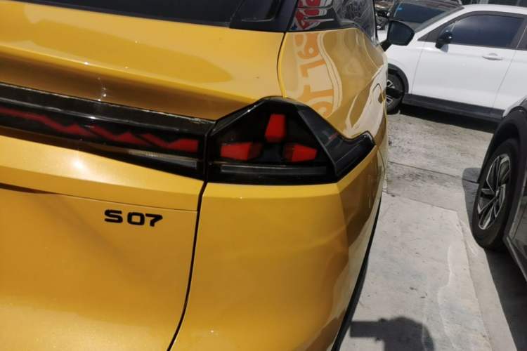 Used Deepal S07 2026 230Ultra with Huawei Qiankun ADS SE Edition Right Rear Taillight