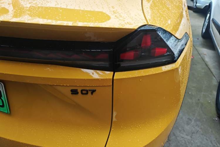 Used Deepal S07 2026 230Ultra with Huawei Qiankun ADS SE Edition Right Rear Taillight