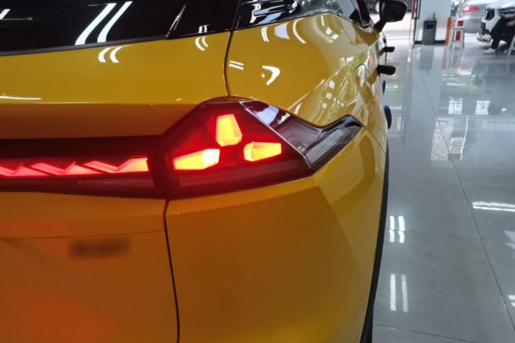 Used Deepal S07 2026 230Ultra with Huawei Qiankun ADS SE Edition Right Rear Taillight