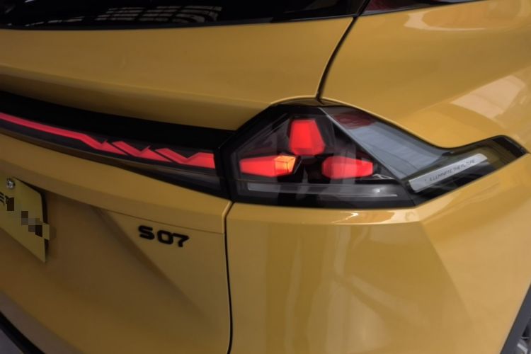 Used Deepal S07 2026 230Ultra with Huawei Qiankun ADS SE Edition Right Rear Taillight
