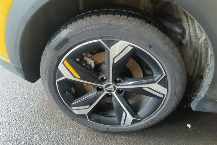 Used Deepal S07 2026 230Ultra with Huawei Qiankun ADS SE Edition Right Rear Wheel Hub