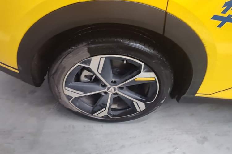 Used Deepal S07 2026 230Ultra with Huawei Qiankun ADS SE Edition Right Rear Wheel Hub