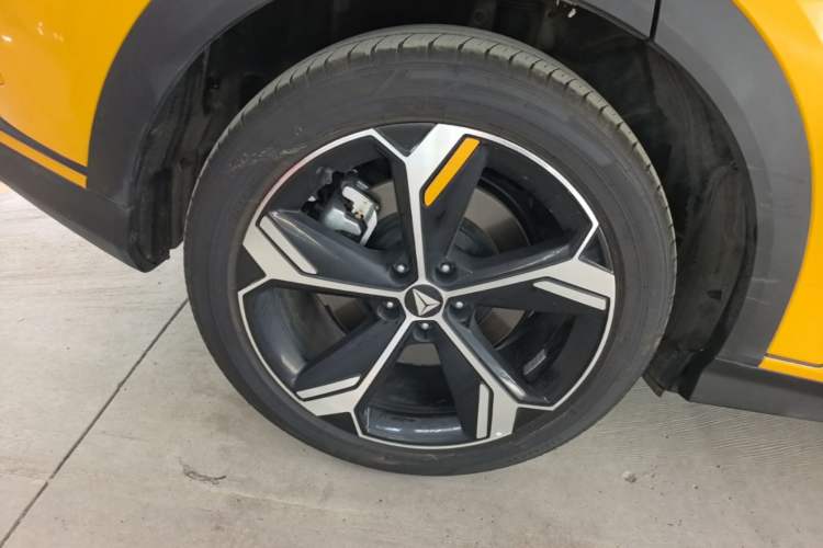 Used Deepal S07 2026 230Ultra with Huawei Qiankun ADS SE Edition Right Rear Wheel Hub