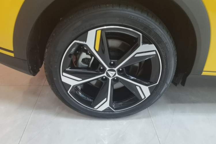 Used Deepal S07 2026 230Ultra with Huawei Qiankun ADS SE Edition Right Rear Wheel Hub