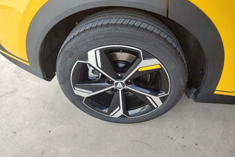 Used Deepal S07 2026 230Ultra with Huawei Qiankun ADS SE Edition Right Rear Wheel Hub