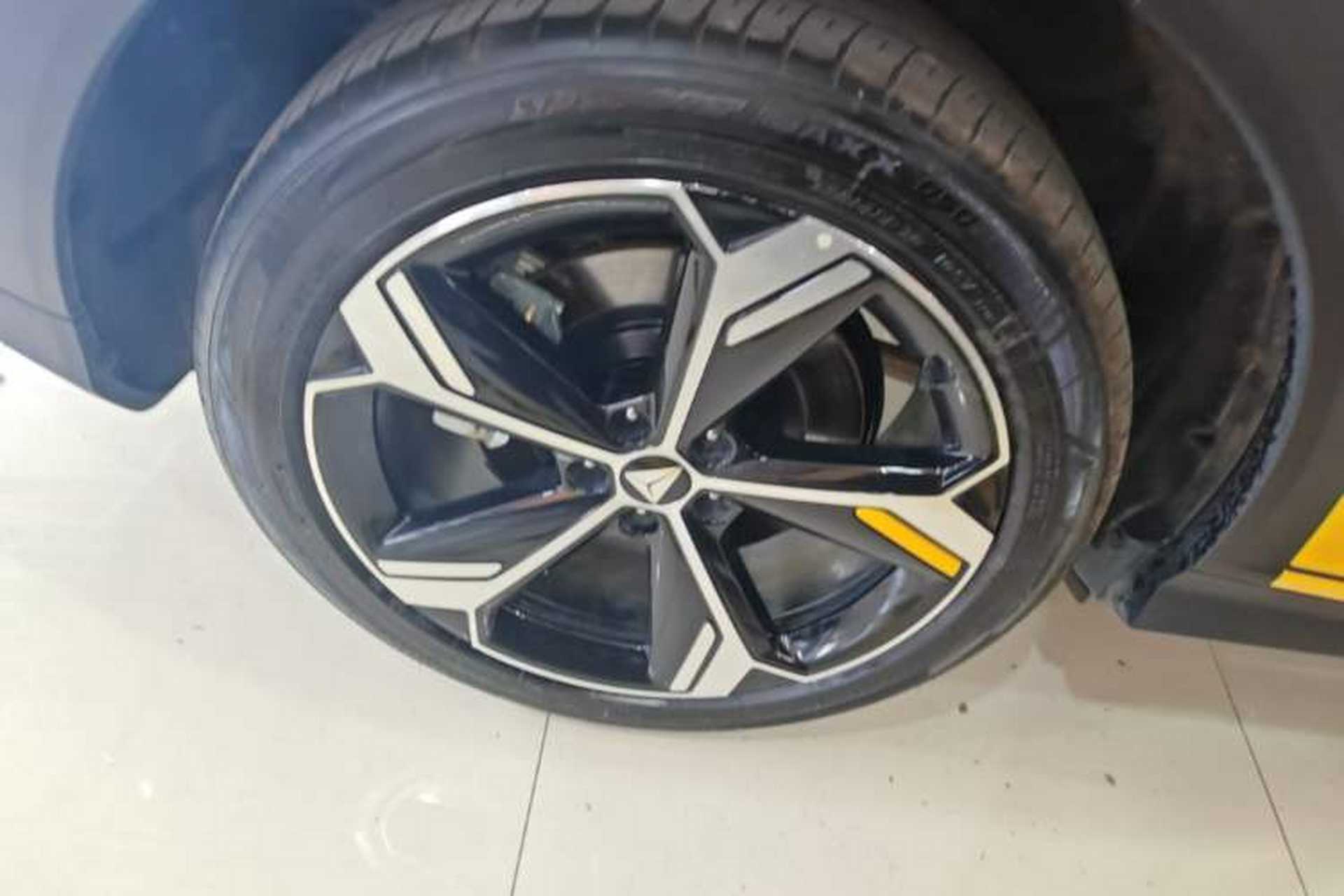 Used Deepal S07 2026 230Ultra with Huawei Qiankun ADS SE Edition Right Rear Wheel Hub