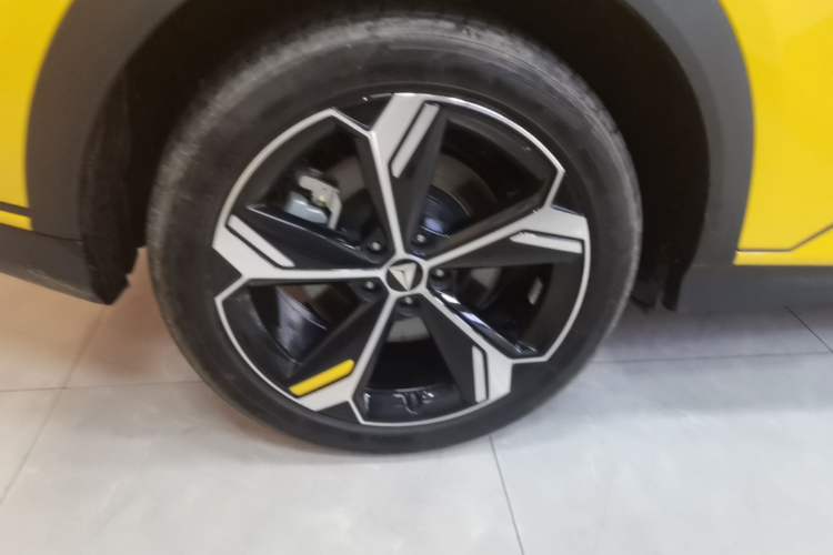 Used Deepal S07 2026 230Ultra with Huawei Qiankun ADS SE Edition Right Rear Wheel Hub