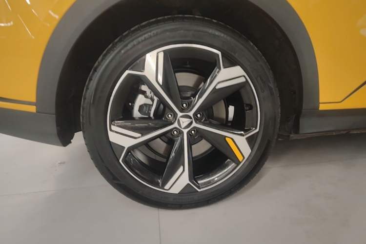 Used Deepal S07 2026 230Ultra with Huawei Qiankun ADS SE Edition Right Rear Wheel Hub