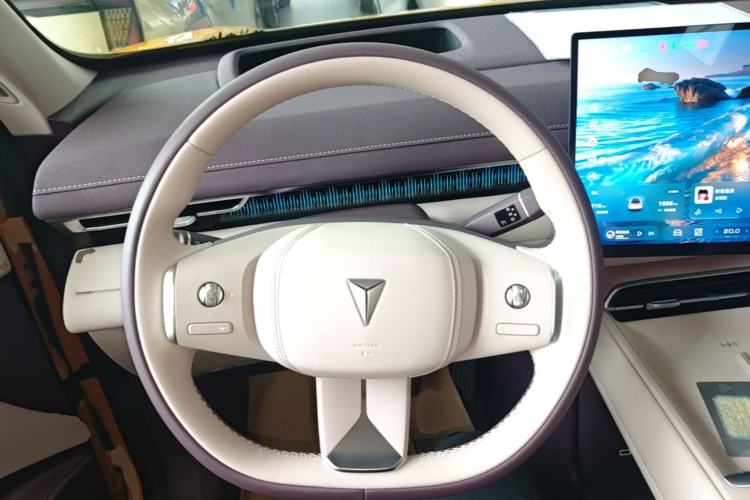 Used Deepal S07 2026 230Ultra with Huawei Qiankun ADS SE Edition Steering Wheel