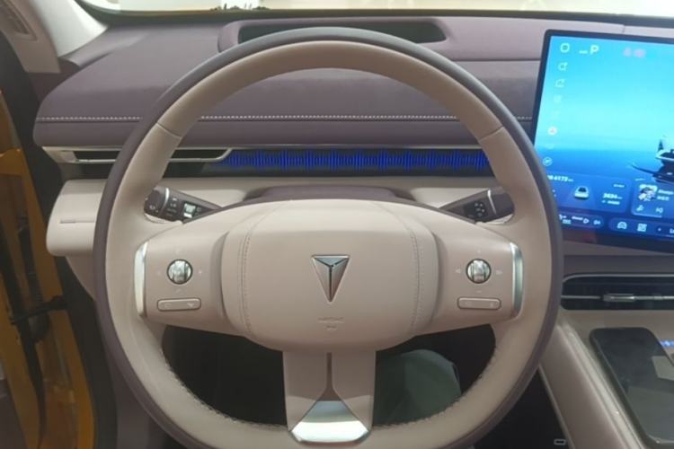 Used Deepal S07 2026 230Ultra with Huawei Qiankun ADS SE Edition Steering Wheel