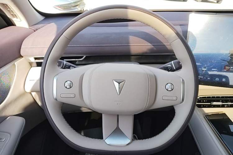 Used Deepal S07 2026 230Ultra with Huawei Qiankun ADS SE Edition Steering Wheel