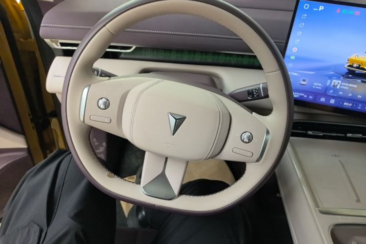 Used Deepal S07 2026 230Ultra with Huawei Qiankun ADS SE Edition Steering Wheel