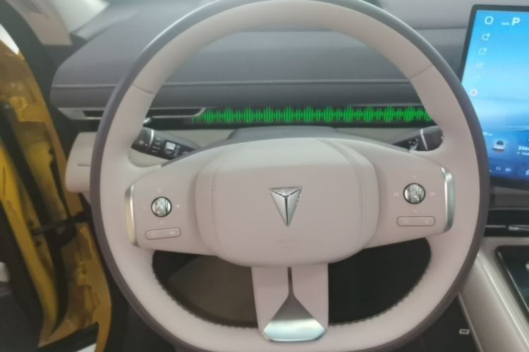 Used Deepal S07 2026 230Ultra with Huawei Qiankun ADS SE Edition Steering Wheel