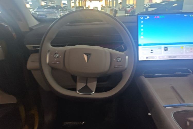 Used Deepal S07 2026 230Ultra with Huawei Qiankun ADS SE Edition Steering Wheel