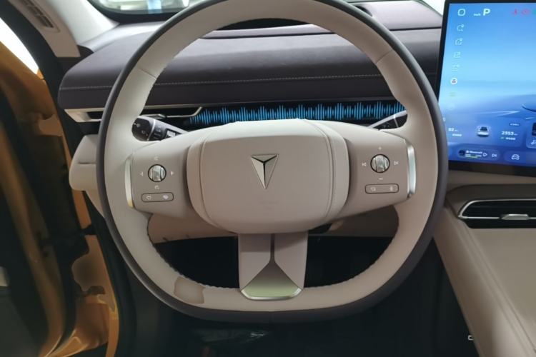 Used Deepal S07 2026 230Ultra with Huawei Qiankun ADS SE Edition Steering Wheel