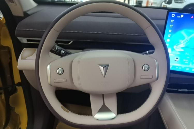 Used Deepal S07 2026 230Ultra with Huawei Qiankun ADS SE Edition Steering Wheel