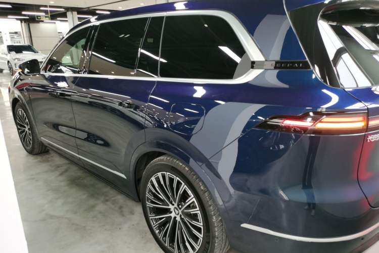 Used Deepal S09 2025 Four-Wheel Drive Ultra+ Custom Edition Left Side