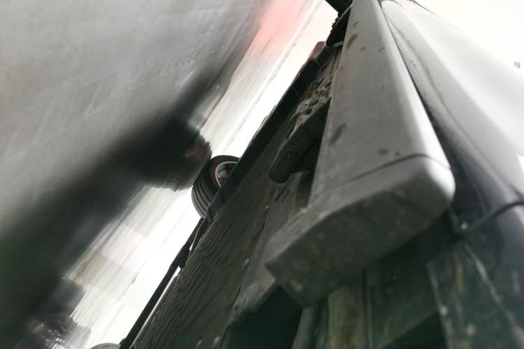 Used Deepal S09 2025 Four-Wheel Drive Ultra+ Custom Edition Right Side Sill