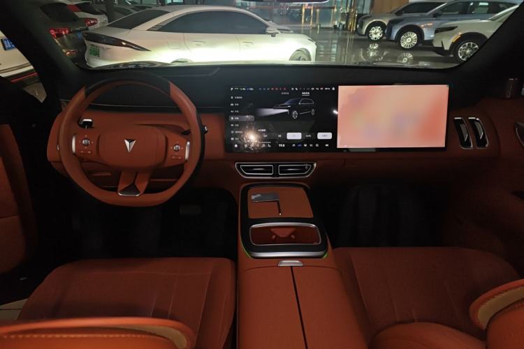 Used Deepal S09 2025 Four-Wheel-Drive Ultra Center Console
