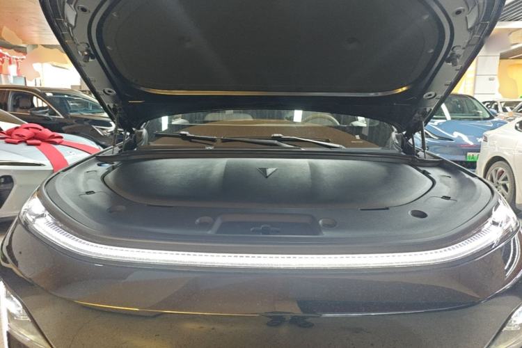 Used Deepal S09 2025 Rear-Drive Ultra+ Engine Bay