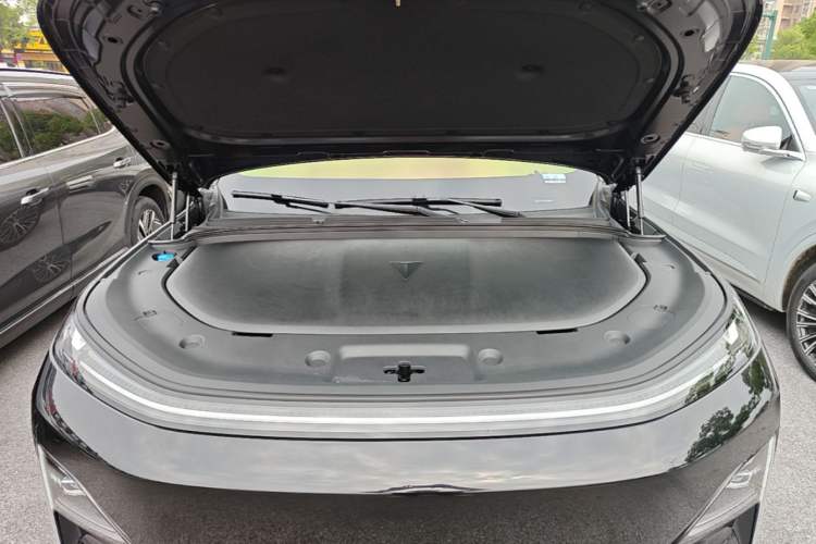 Used Deepal S09 2025 Four-Wheel Drive Ultra+ Custom Edition Engine Bay