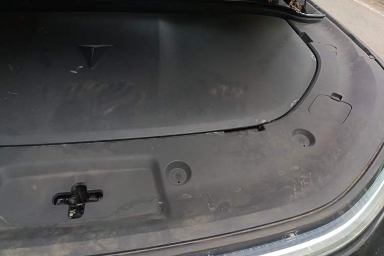 Used Deepal S09  Engine Bay Left