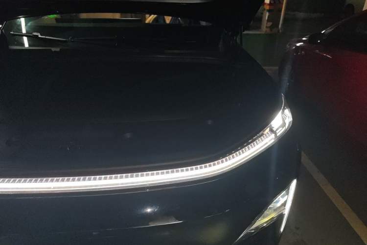 Used Deepal S09 2025 Model Four-Wheel Drive Ultra+ Customized Long-Range Version Engine Bay Left