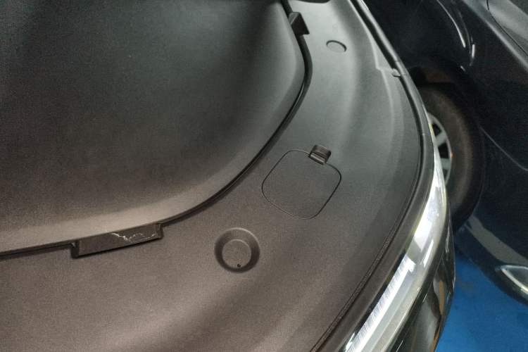 Used Deepal S09 2025 Rear-Drive Ultra Engine Bay Left