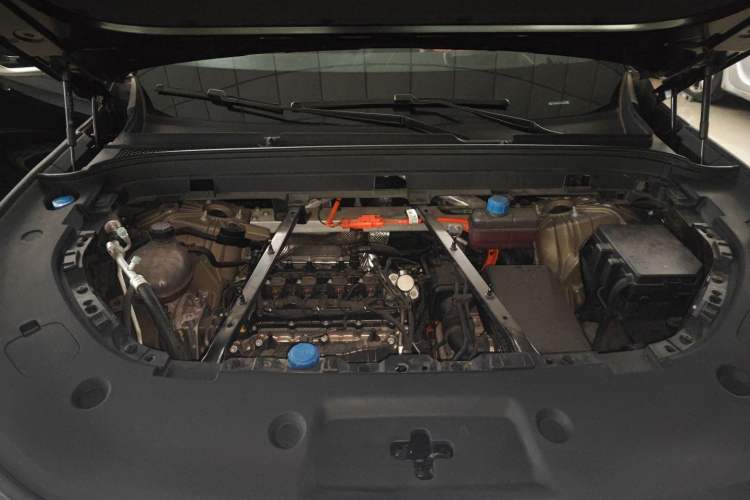 Used Deepal S09 2025 Four-Wheel-Drive Ultra Engine Bay