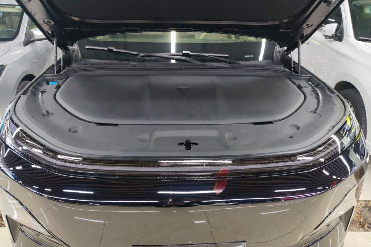 Used Deepal S09 2025 Rear-Drive Ultra Engine Bay