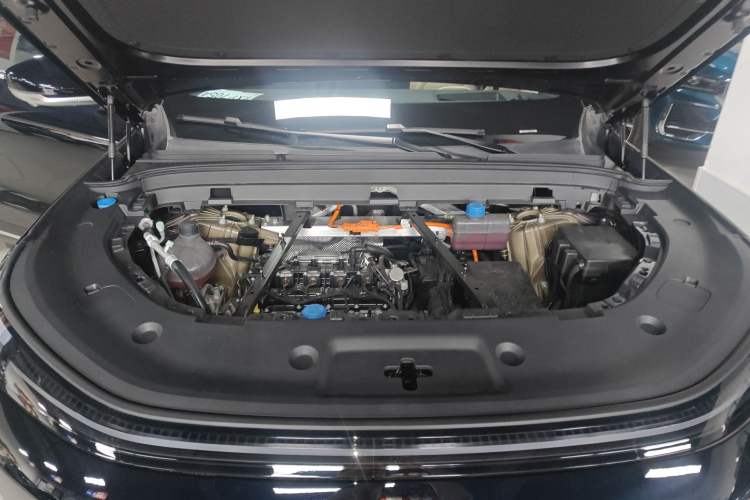 Used Deepal S09 2025 Rear-Drive Ultra+ Engine Bay