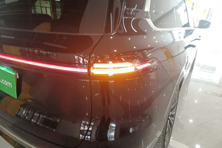 Used Deepal S09 2025 Rear-Drive Ultra Exterior 3