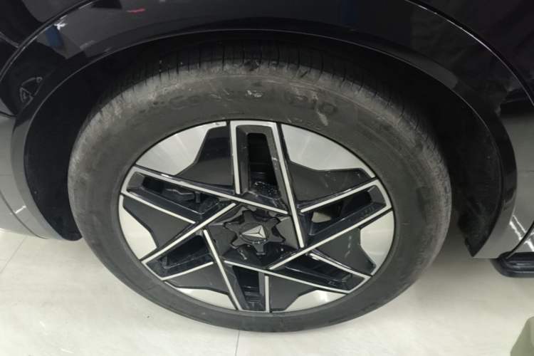 Used Deepal S09 2025 Rear-Drive Ultra Exterior 5