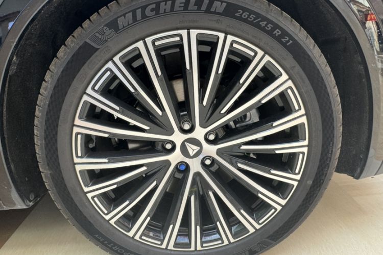 Used Deepal S09 2025 Rear-Drive Ultra+ Exterior 8