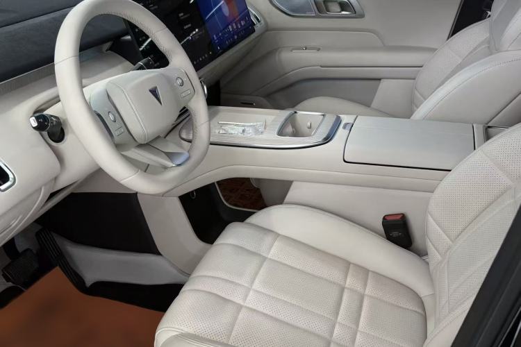 Used Deepal S09 2025 Four-Wheel Drive Ultra+ Custom Edition Interior 2