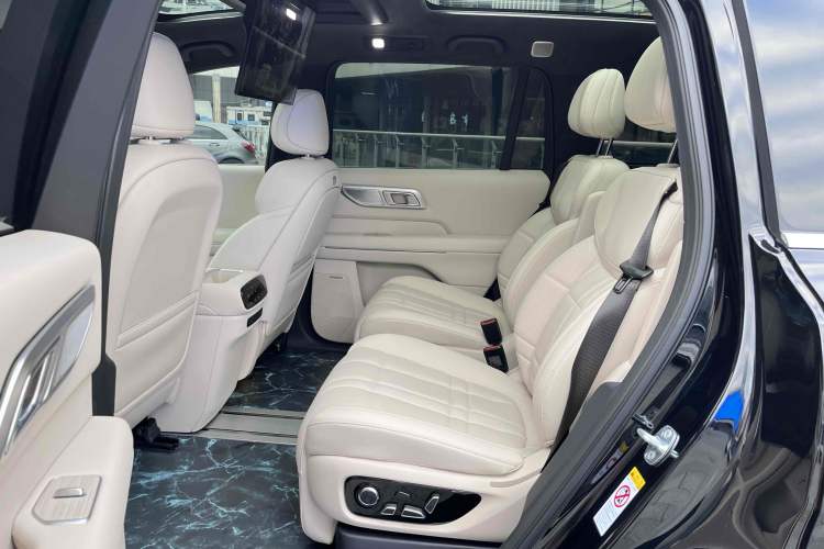 Used Deepal S09 2025 Four-Wheel Drive Ultra+ Custom Edition Interior 3