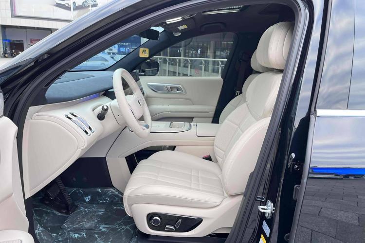 Used Deepal S09 2025 Four-Wheel Drive Ultra+ Custom Edition Interior 5