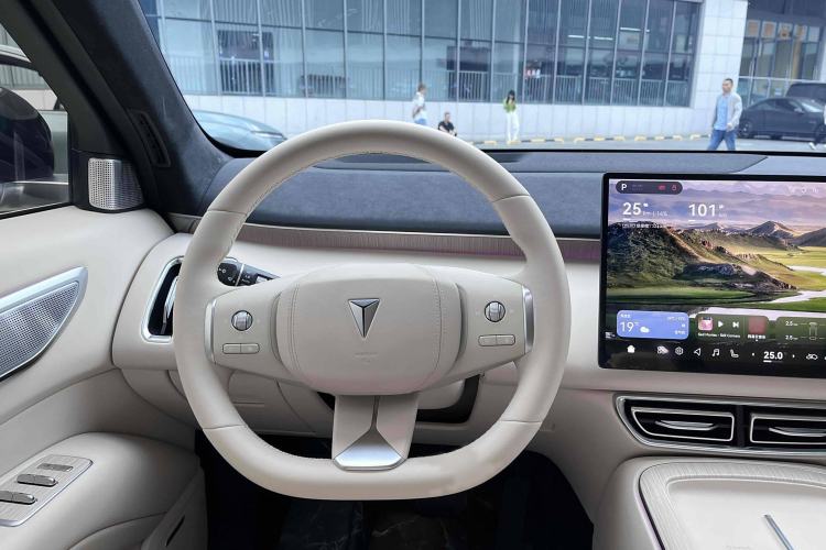 Used Deepal S09 2025 Four-Wheel Drive Ultra+ Custom Edition Interior 7