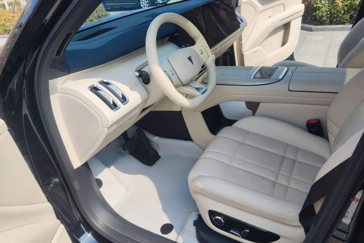 Used Deepal S09 2025 Four-Wheel Drive Ultra+ Custom Edition Interior 7