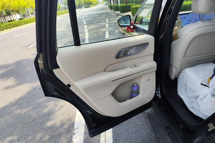 Used Deepal S09 2025 Rear-Drive Ultra+ Interior 8
