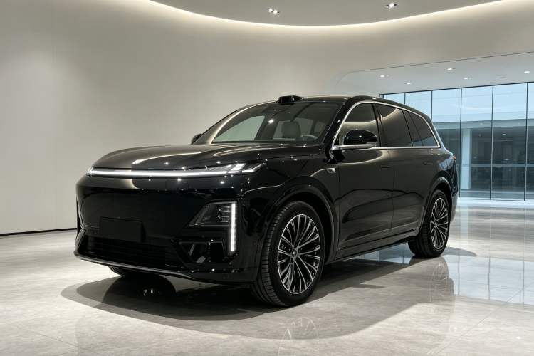 Deepal S09 2025 Four-Wheel Drive Ultra+ Custom Edition