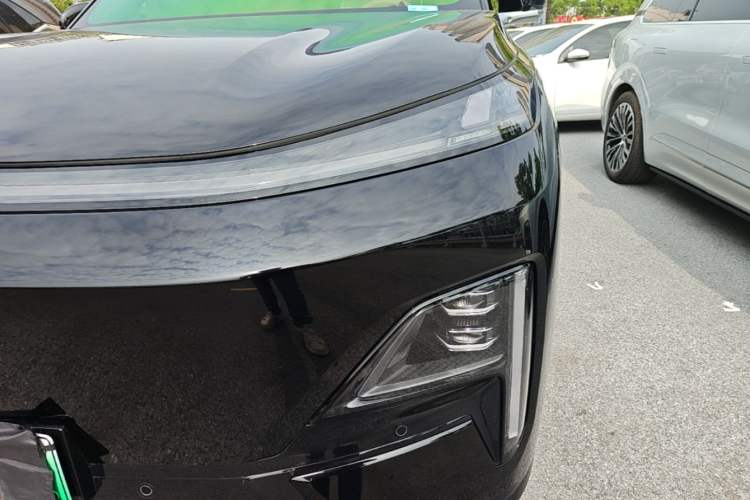 Used Deepal S09 2025 Four-Wheel Drive Ultra+ Custom Edition Left Front Headlight