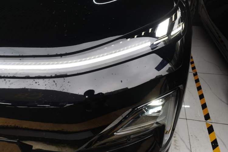 Used Deepal S09 2025 Four-Wheel Drive Ultra+ Custom Edition Left Front Headlight