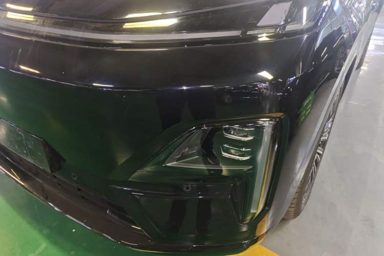 Used Deepal S09 2025 Four-Wheel Drive Ultra+ Custom Edition Left Front Headlight