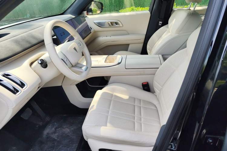 Used Deepal S09 2025 Rear-Drive Ultra+ Left Front Seat