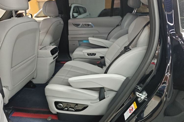 Used Deepal S09 2025 Rear-Drive Ultra+ Left Rear Seat
