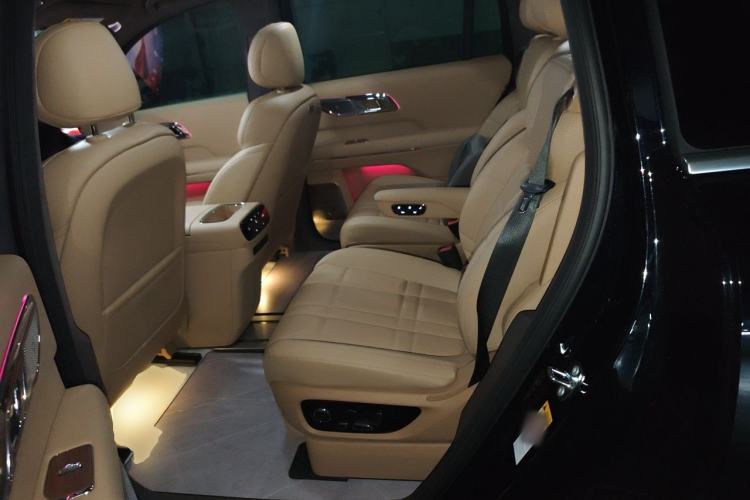 Used Deepal S09 2025 Model Four-Wheel Drive Ultra+ Customized Long-Range Version Left Rear Seat