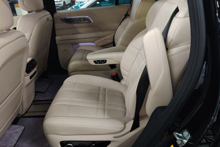 Used Deepal S09 2025 Rear-Drive Ultra Left Rear Seat